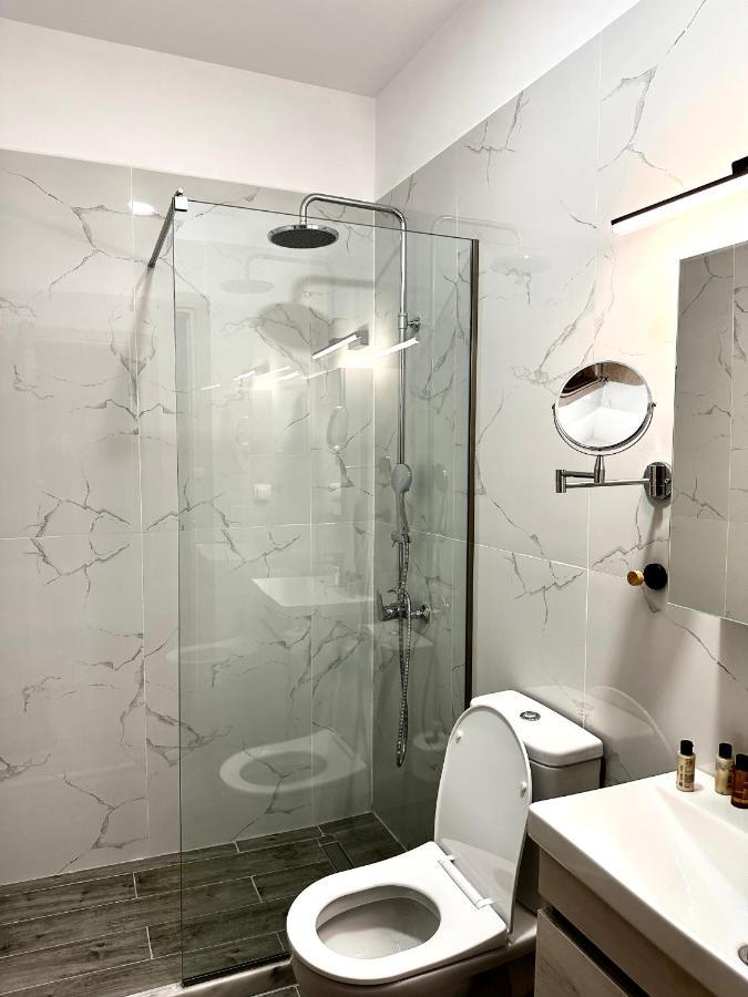 Travelers Luxury Suites, Studios & Apartments Corfu  Zewnętrze zdjęcie