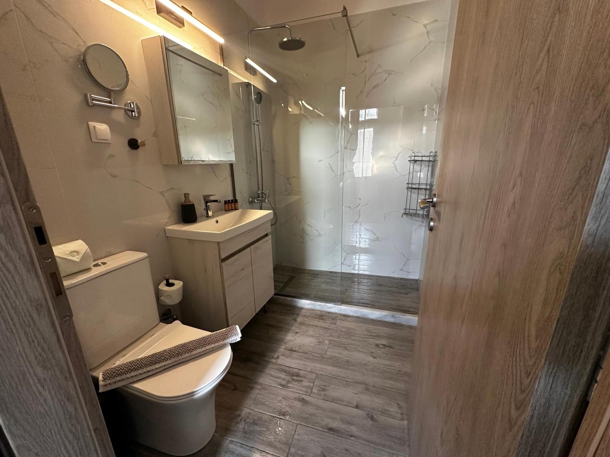 Travelers Luxury Suites, Studios & Apartments Corfu  Zewnętrze zdjęcie