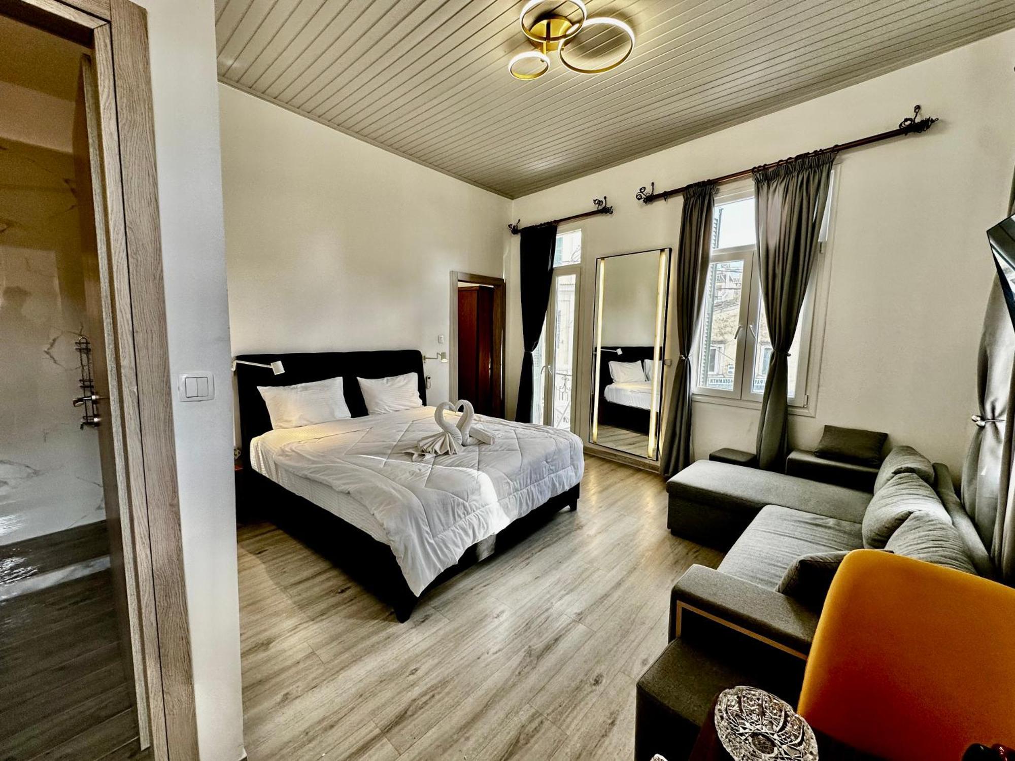 Travelers Luxury Suites, Studios & Apartments Corfu  Zewnętrze zdjęcie