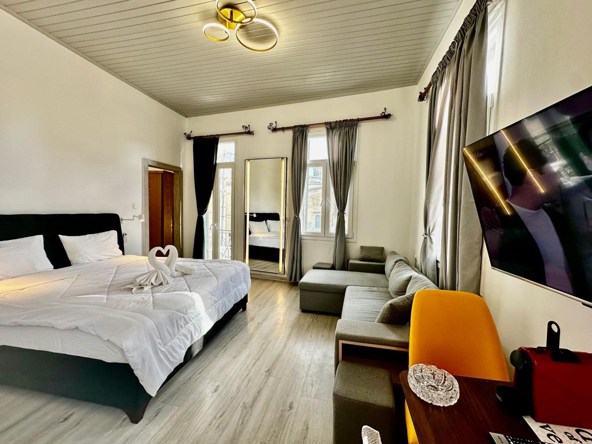 Travelers Luxury Suites, Studios & Apartments Corfu  Zewnętrze zdjęcie