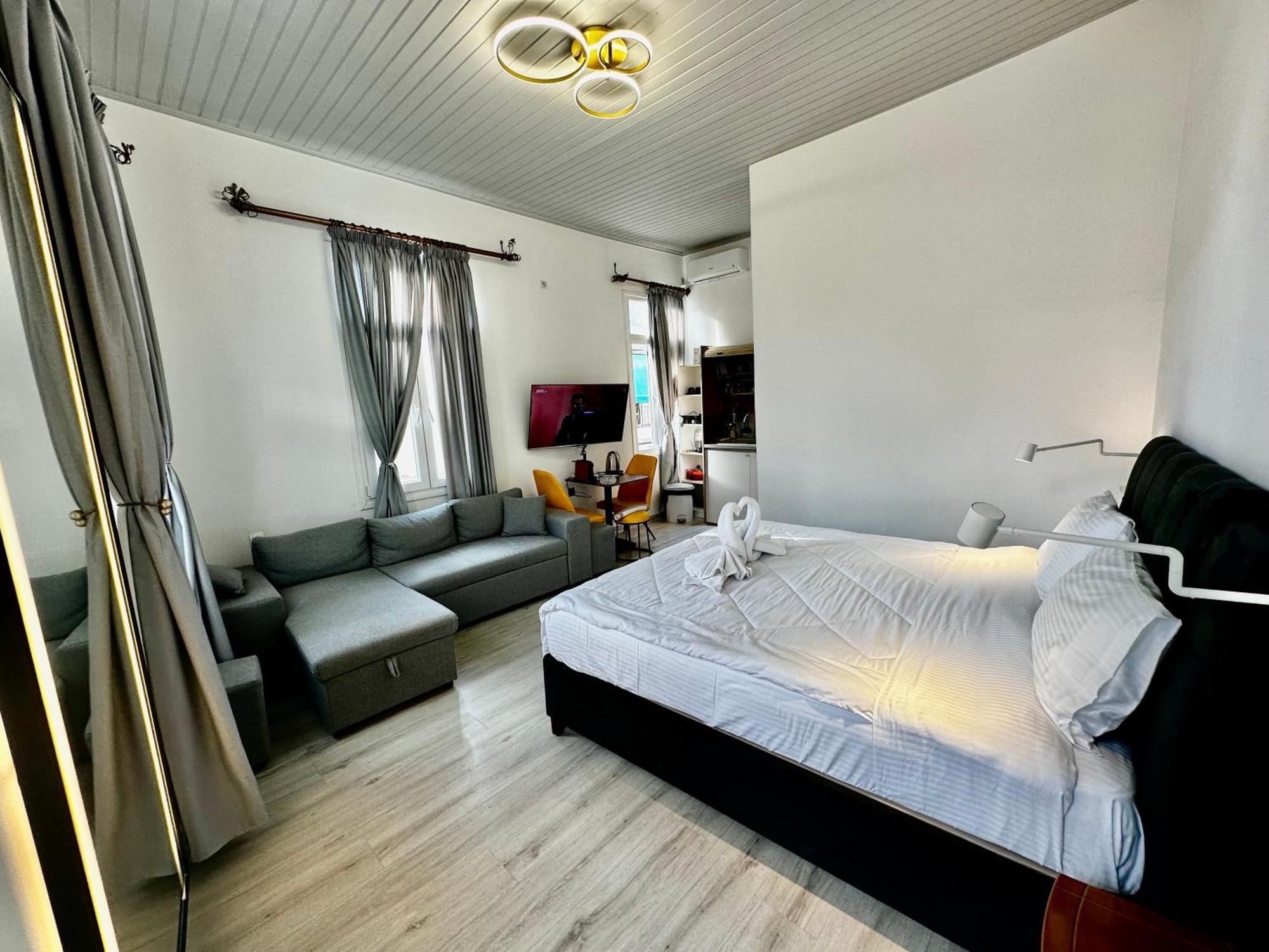 Travelers Luxury Suites, Studios & Apartments Corfu  Zewnętrze zdjęcie